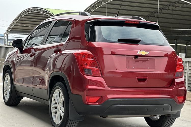 Used Chevrolet Trax 2017 1.4T Automatic Two-Wheel Drive Luxury Version Exterior 3