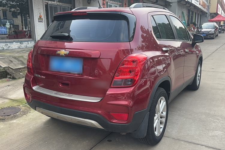 Used Chevrolet Trax 2017 1.4T Automatic Two-Wheel Drive Comfort Version Exterior 3