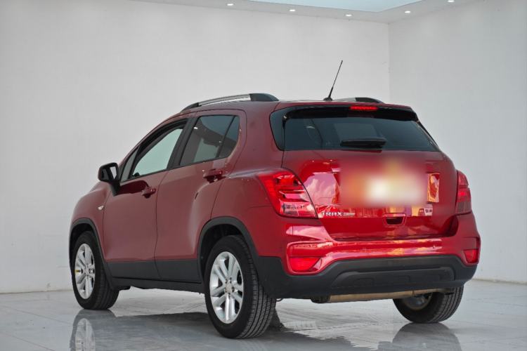 Used Chevrolet Trax 2017 1.4T Automatic Two-Wheel Drive Comfort Version Exterior 3