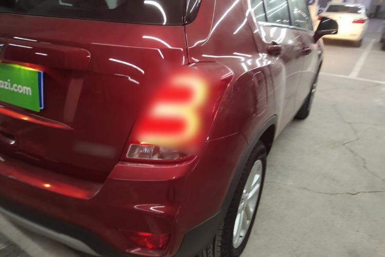 Used Chevrolet Trax 2017 1.4T Automatic Two-Wheel Drive Luxury Version Exterior 6