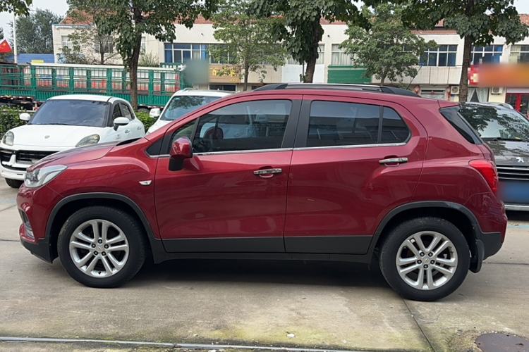 Used Chevrolet Trax 2017 1.4T Automatic Two-Wheel Drive Comfort Version Exterior 6