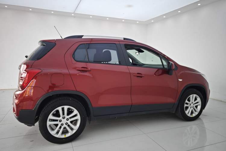 Used Chevrolet Trax 2017 1.4T Automatic Two-Wheel Drive Comfort Version Exterior 8