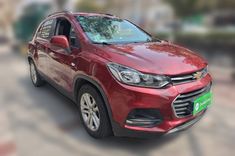 Used Chevrolet Trax 2017 1.4T Automatic Two-Wheel Drive Comfort Version Front Right 45 Deg