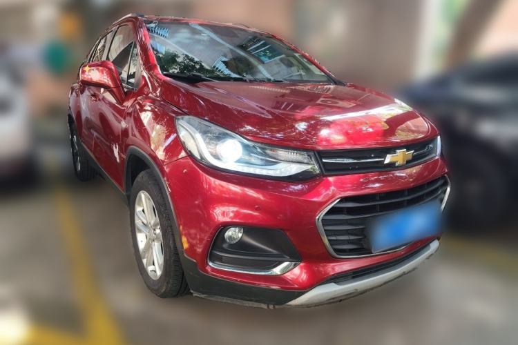 Used Chevrolet Trax 2017 1.4T Automatic Two-Wheel Drive Luxury Version Front Right 45 Deg