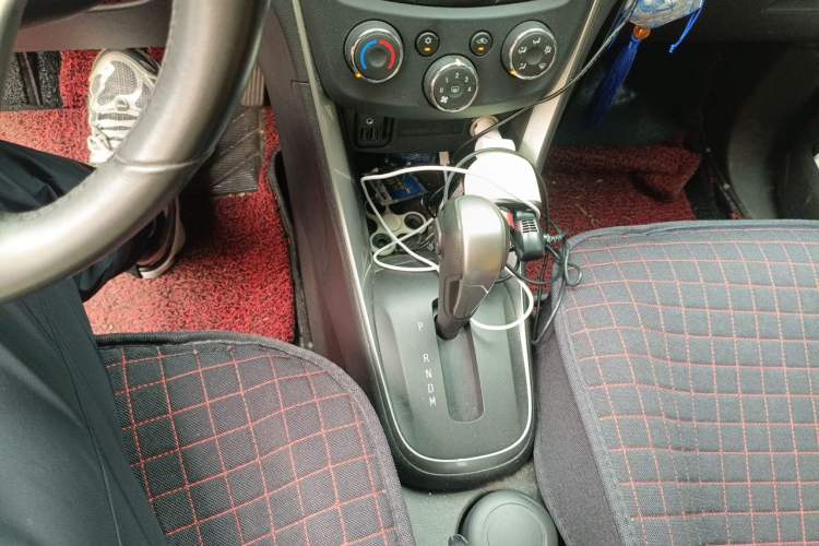 Used Chevrolet Trax 2017 1.4T Automatic Two-Wheel Drive Luxury Version Gear Lever