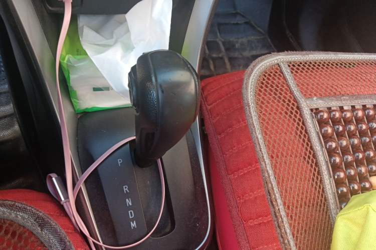 Used Chevrolet Trax 2017 1.4T Automatic Two-Wheel Drive Comfort Version Gear Lever