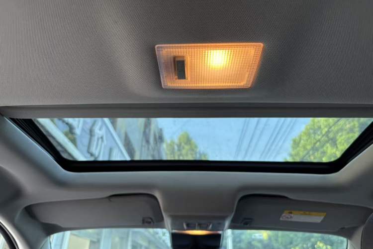 Used Chevrolet Trax 2017 1.4T Automatic Two-Wheel Drive Comfort Version Headliner