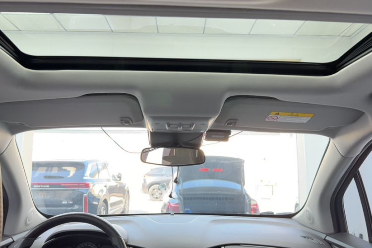 Used Chevrolet Trax 2017 1.4T Automatic Two-Wheel Drive Luxury Version Headliner