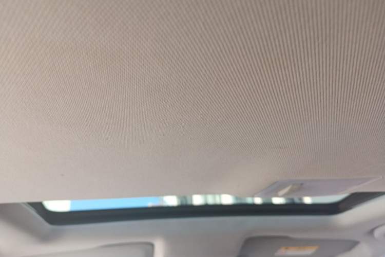 Used Chevrolet Trax 2017 1.4T Automatic Two-Wheel Drive Comfort Version Headliner