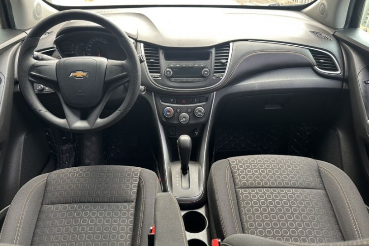 Used Chevrolet Trax 2017 1.4T Automatic Two-Wheel Drive Luxury Version Interior 1