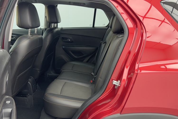 Used Chevrolet Trax 2017 1.4T Automatic Two-Wheel Drive Luxury Version Interior 2