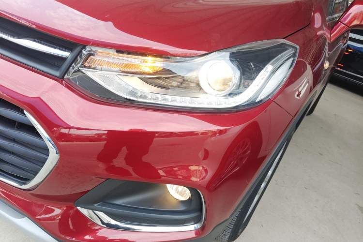 Used Chevrolet Trax 2017 1.4T Automatic Two-Wheel Drive Luxury Version Left Front Headlight