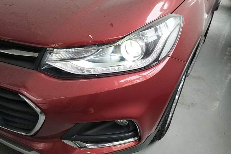Used Chevrolet Trax 2017 1.4T Automatic Two-Wheel Drive Luxury Version Left Front Headlight
