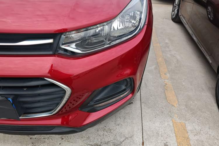 Used Chevrolet Trax 2017 1.4T Automatic Two-Wheel Drive Comfort Version Left Front Headlight
