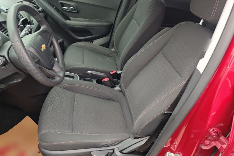 Used Chevrolet Trax 2017 1.4T Automatic Two-Wheel Drive Comfort Version Left Front Seat