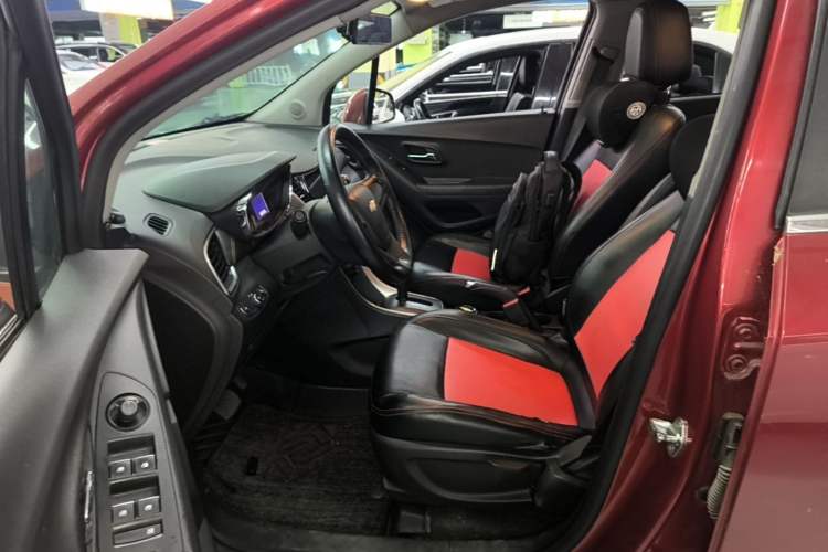 Used Chevrolet Trax 2017 1.4T Automatic Two-Wheel Drive Comfort Version Left Front Seat