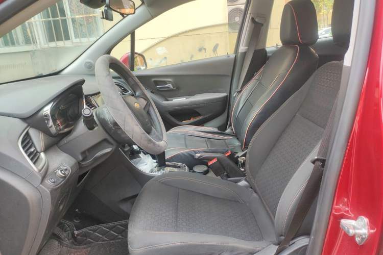 Used Chevrolet Trax 2017 1.4T Automatic Two-Wheel Drive Comfort Version Left Front Seat