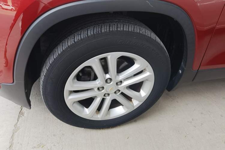 Used Chevrolet Trax 2017 1.4T Automatic Two-Wheel Drive Luxury Version Left Front Wheel Hub