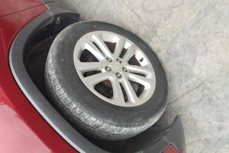 Used Chevrolet Trax 2017 1.4T Automatic Two-Wheel Drive Comfort Version Left Front Wheel Hub