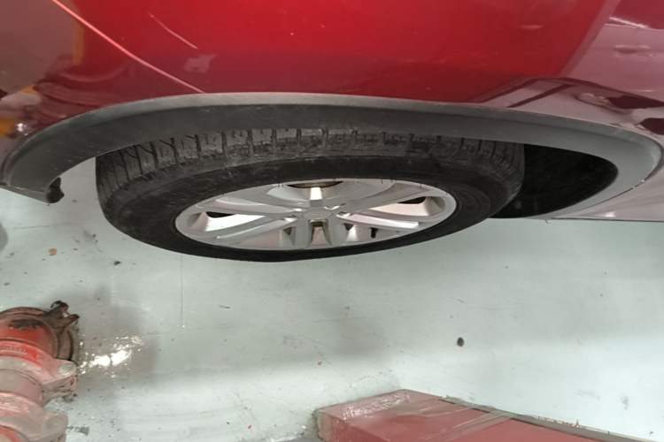 Used Chevrolet Trax 2017 1.4T Automatic Two-Wheel Drive Comfort Version Left Front Wheel Hub