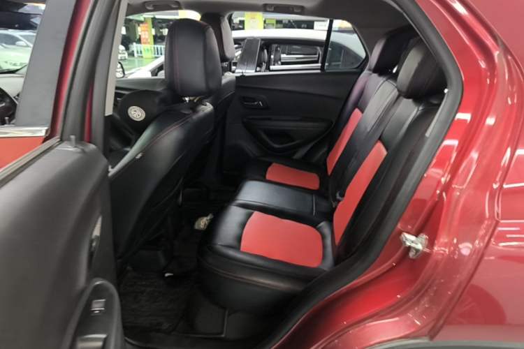 Used Chevrolet Trax 2017 1.4T Automatic Two-Wheel Drive Comfort Version Left Rear Seat