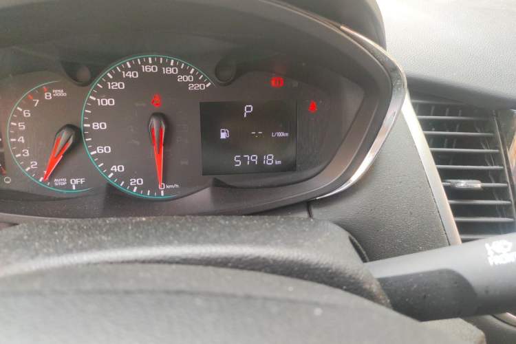 Used Chevrolet Trax 2017 1.4T Automatic Two-Wheel Drive Comfort Version Odometer Close Up