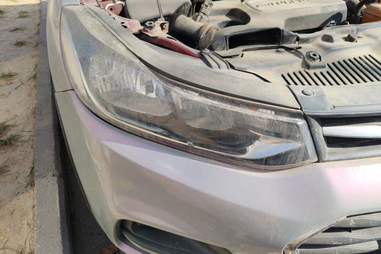 Used Chevrolet Trax 2017 1.4T Automatic Two-Wheel Drive Comfort Version Right Front Headlight