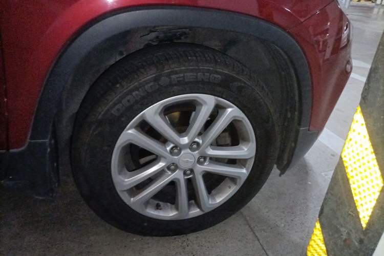 Used Chevrolet Trax 2017 1.4T Automatic Two-Wheel Drive Luxury Version Right Front Wheel Hub