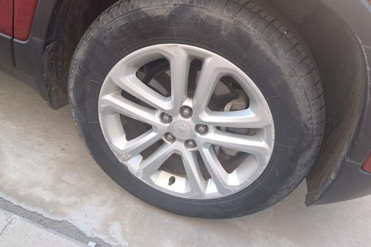 Used Chevrolet Trax 2017 1.4T Automatic Two-Wheel Drive Comfort Version Right Front Wheel Hub