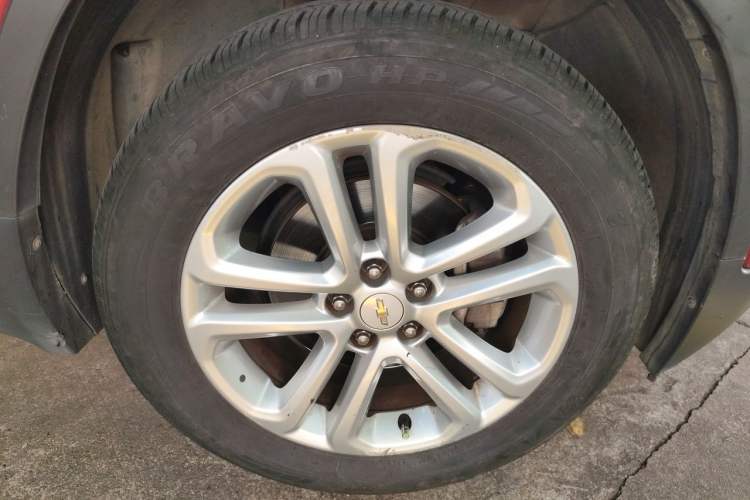 Used Chevrolet Trax 2017 1.4T Automatic Two-Wheel Drive Luxury Version Right Front Wheel Hub