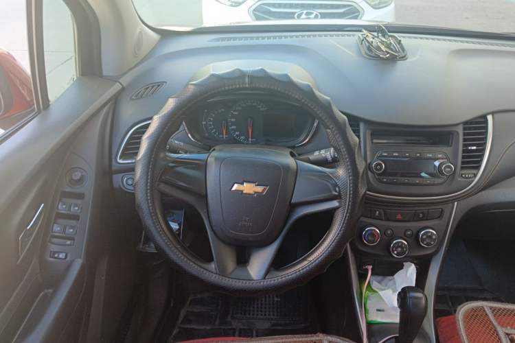 Used Chevrolet Trax 2017 1.4T Automatic Two-Wheel Drive Comfort Version Steering Wheel