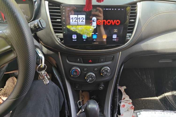 Used Chevrolet Trax 2017 1.4T Automatic Two-Wheel Drive Comfort Version Audio And AC Panel