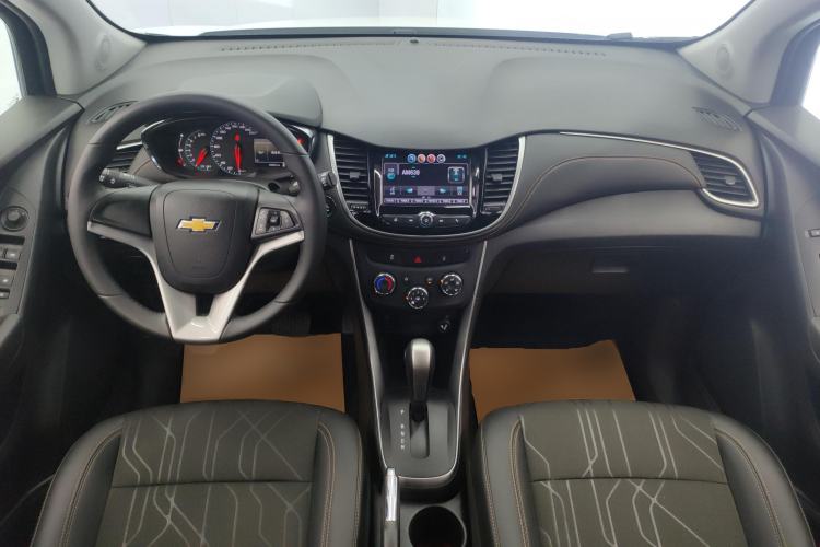 Used Chevrolet Trax 2017 1.4T Automatic Two-Wheel Drive Luxury Version Center Console