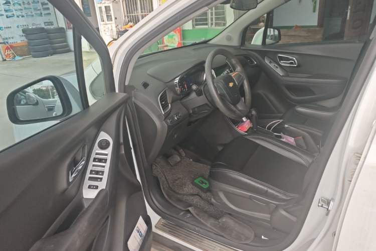 Used Chevrolet Trax 2017 1.4T Automatic Two-Wheel Drive Comfort Version Driver Seat