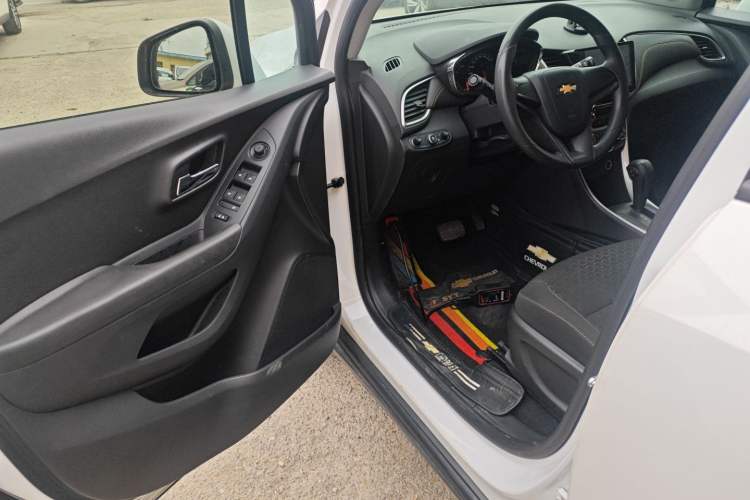 Used Chevrolet Trax 2017 1.4T Automatic Two-Wheel Drive Comfort Version Driver Seat