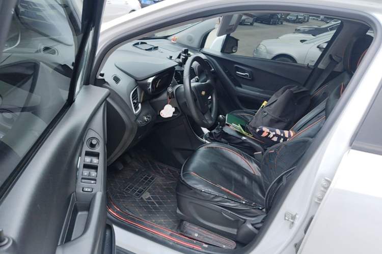 Used Chevrolet Trax 2017 1.4T Manual Two-Wheel Drive Comfort Model Driver Seat