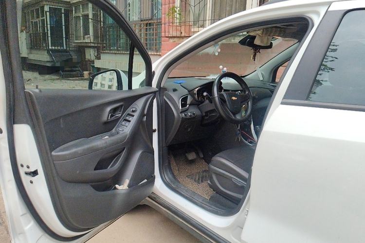 Used Chevrolet Trax 2017 1.4T Automatic Two-Wheel Drive Comfort Version Driver Seat