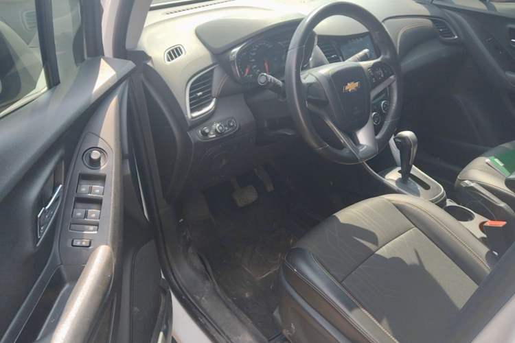 Used Chevrolet Trax 2017 1.4T Automatic Two-Wheel Drive Luxury Version Driver Seat