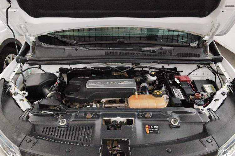 Used Chevrolet Trax 2017 1.4T Manual Two-Wheel Drive Comfort Model Engine Bay