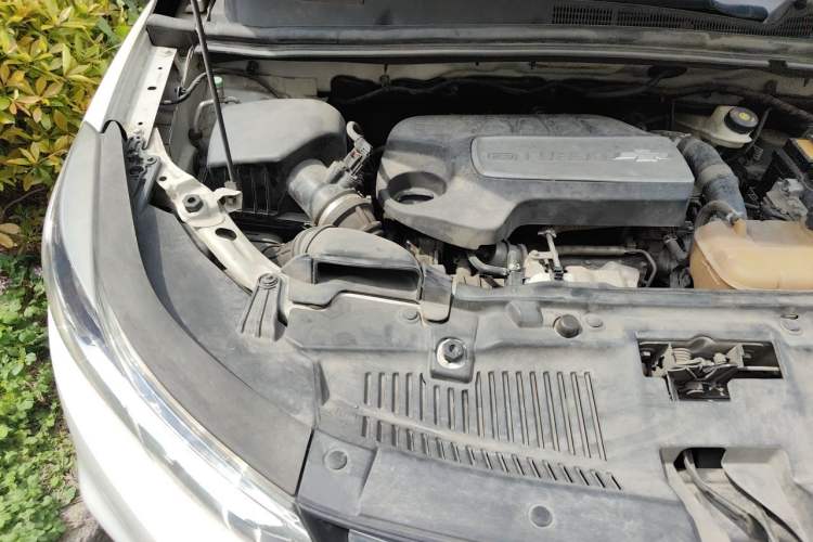 Used Chevrolet Trax 2017 1.4T Automatic Two-Wheel Drive Comfort Version Engine Bay Right