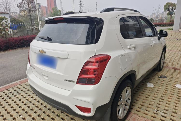 Used Chevrolet Trax 2017 1.4T Manual Two-Wheel Drive Comfort Model Exterior 10