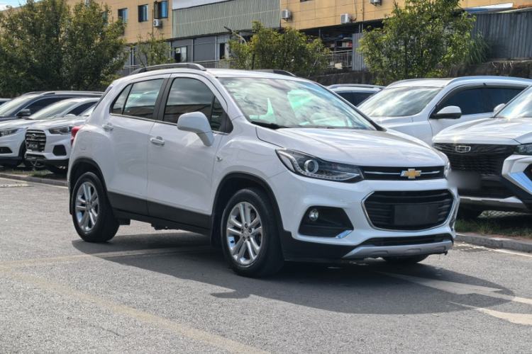 Used Chevrolet Trax 2017 1.4T Automatic Two-Wheel Drive Luxury Version Exterior 2