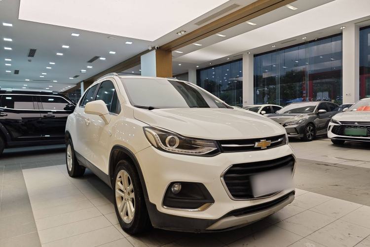 Used Chevrolet Trax 2017 1.4T Automatic Two-Wheel Drive Luxury Version Exterior 2