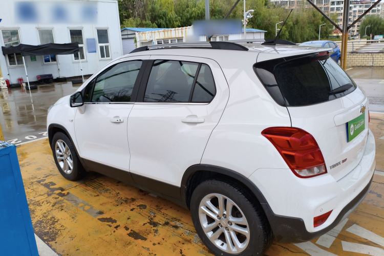 Used Chevrolet Trax 2017 1.4T Automatic Two-Wheel Drive Luxury Version Exterior 3