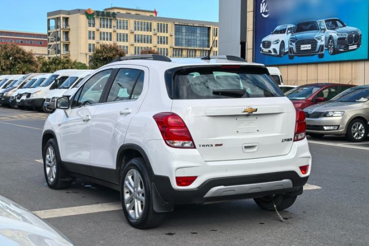 Used Chevrolet Trax 2017 1.4T Automatic Two-Wheel Drive Luxury Version Exterior 3