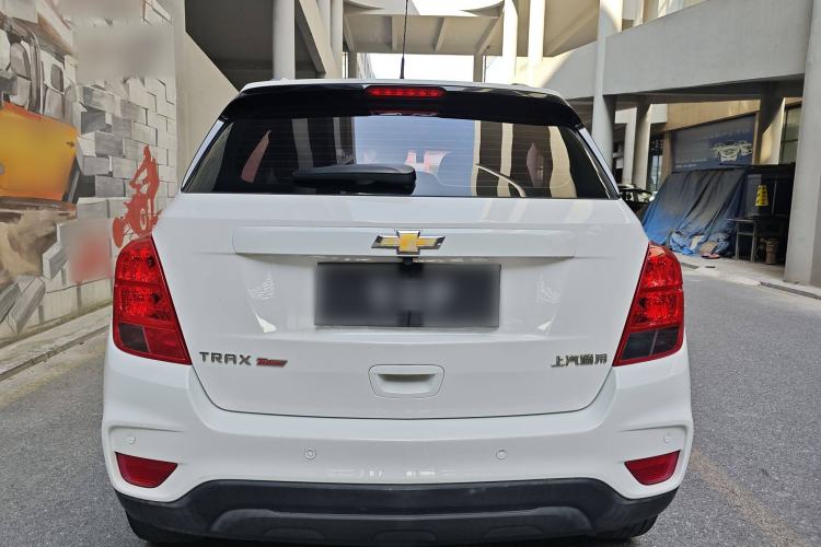 Used Chevrolet Trax 2017 1.4T Automatic Two-Wheel Drive Luxury Version Exterior 4