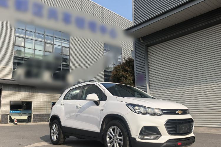 Used Chevrolet Trax 2017 1.4T Manual Two-Wheel Drive Comfort Model Exterior 4