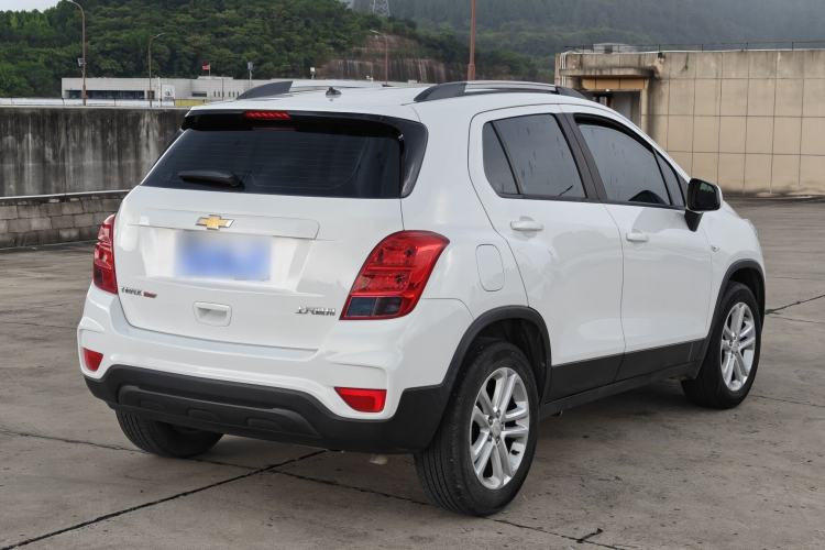 Used Chevrolet Trax 2017 1.4T Automatic Two-Wheel Drive Comfort Version Exterior 4