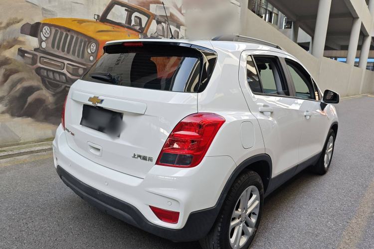 Used Chevrolet Trax 2017 1.4T Automatic Two-Wheel Drive Luxury Version Exterior 5