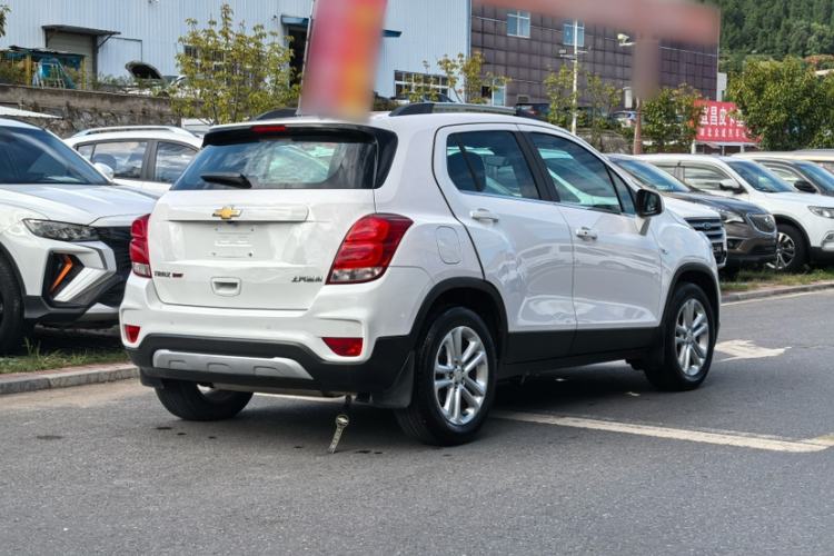 Used Chevrolet Trax 2017 1.4T Automatic Two-Wheel Drive Luxury Version Exterior 5